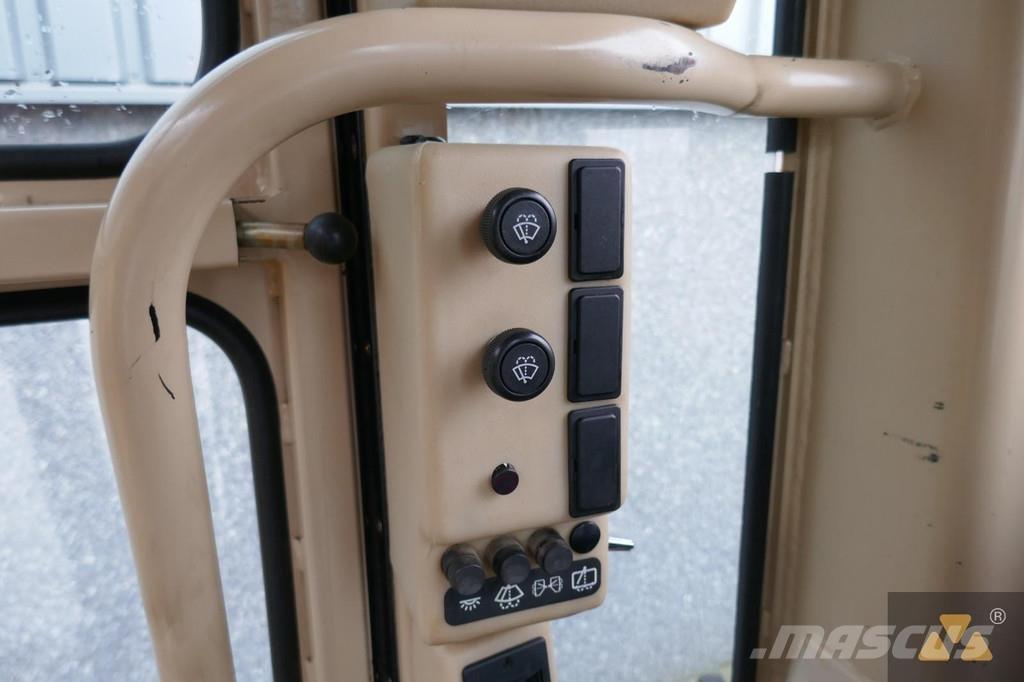 CAT 140H Ex-army Grejdry