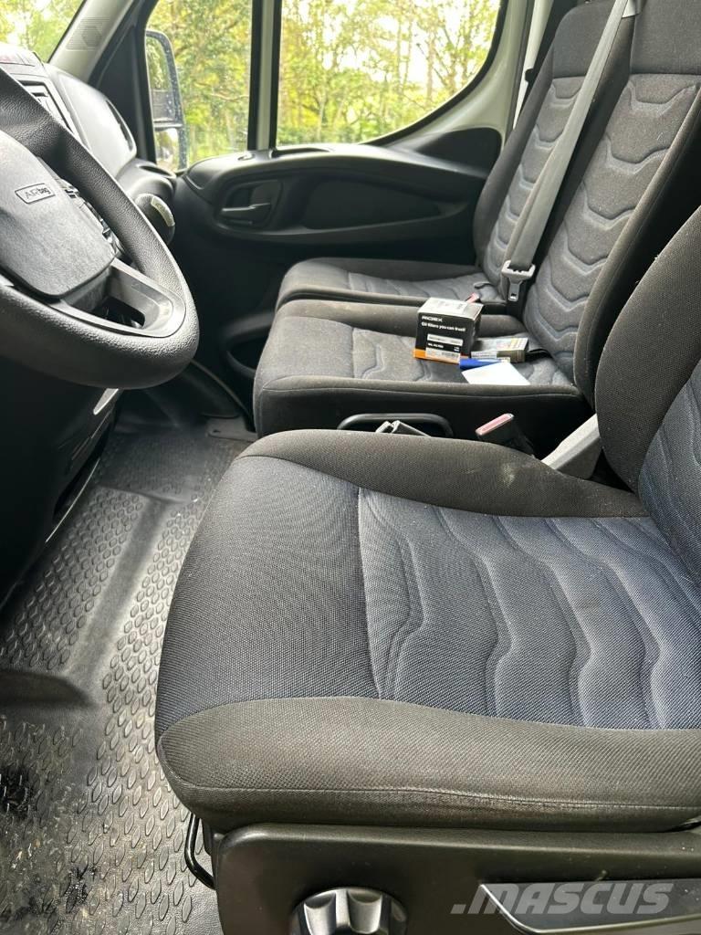 Iveco Daily 35C16 Skříňová nástavba