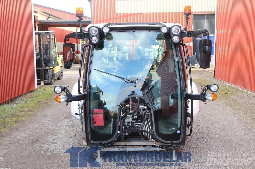 Valmet N124 Kabiny a interiér