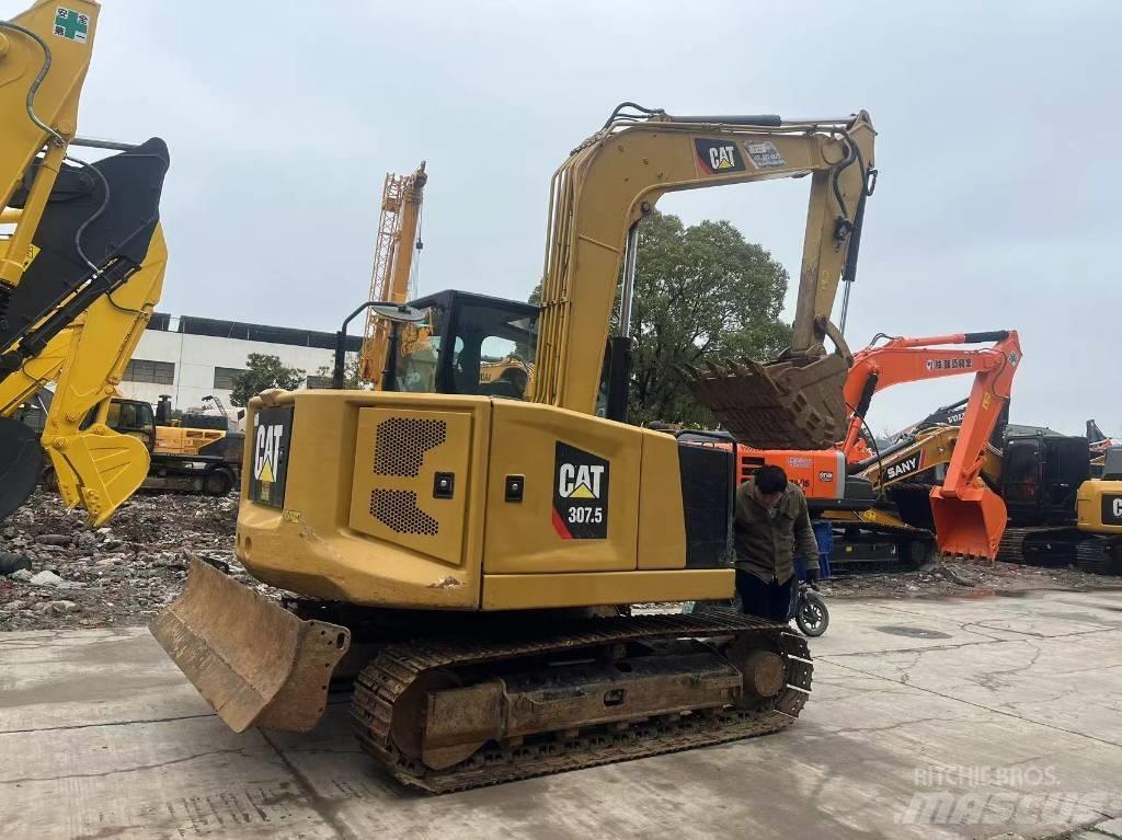 CAT 307.5 Midi rýpadla 7t - 12t