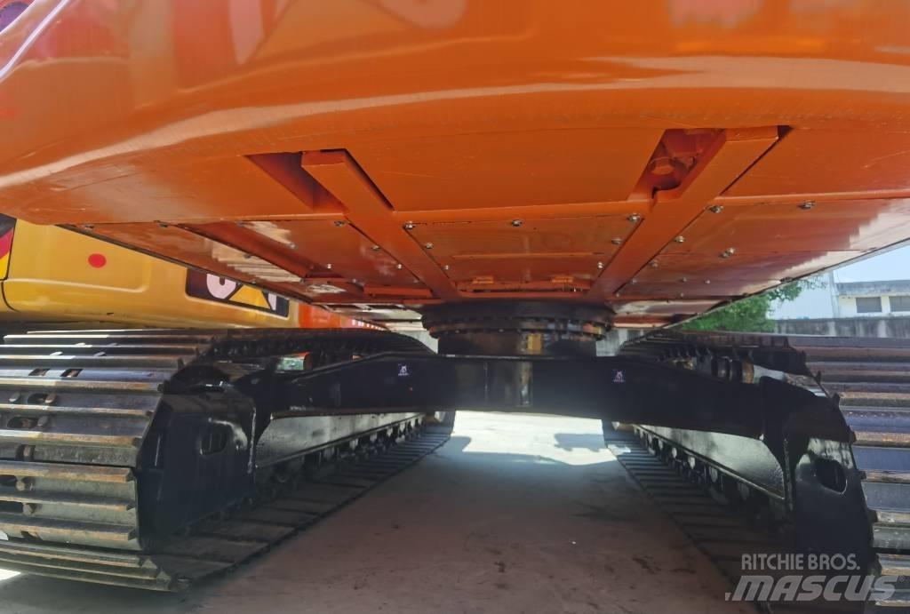 Doosan DX 225 LC Pásová rýpadla