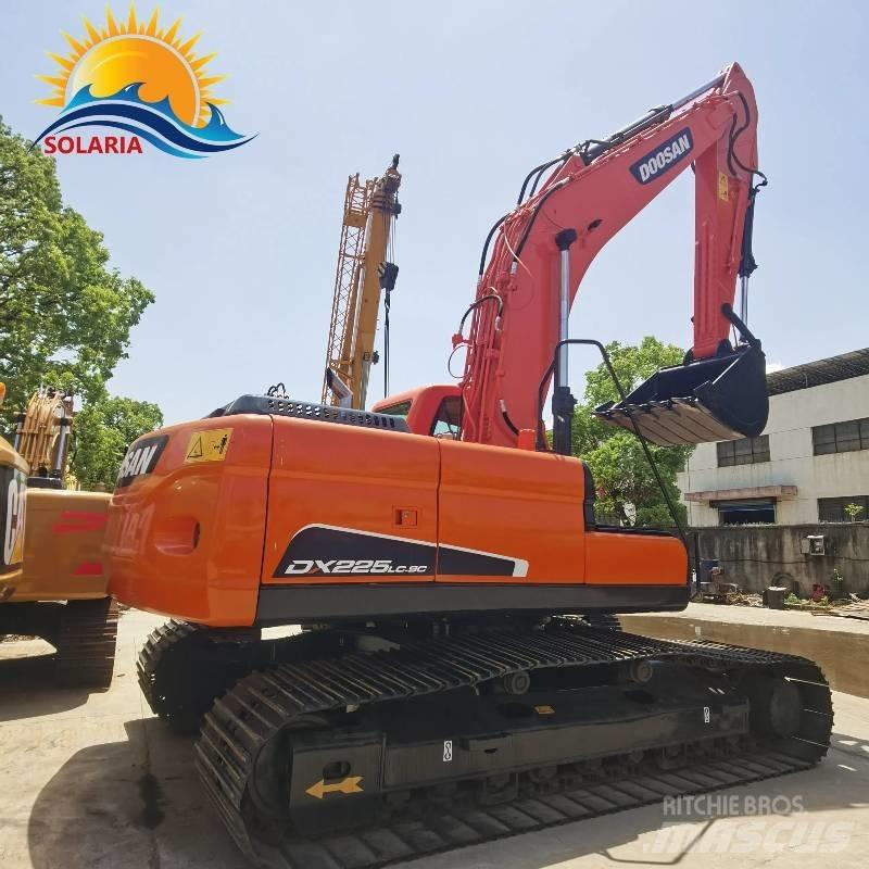 Doosan DX 225 LC Pásová rýpadla