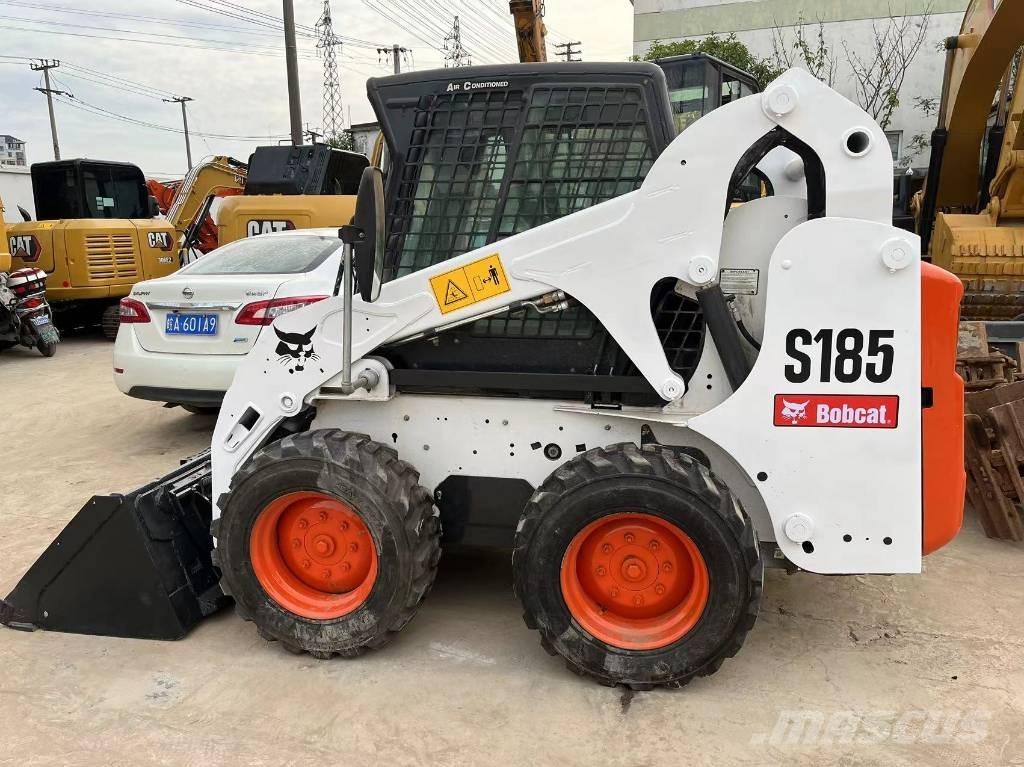 Bobcat S 185 Smykem řízené nakladače