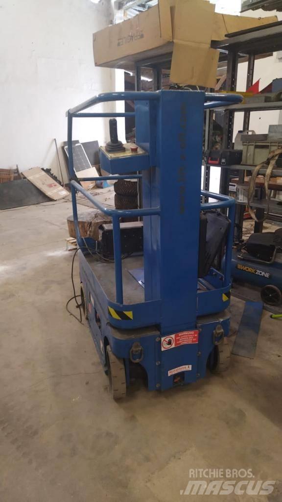 UpRight TM12 Nůžková zvedací plošina