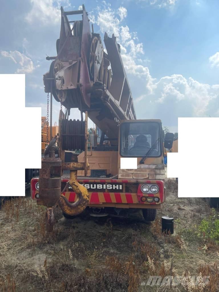 Hyundai HC 50 Pásové jeřáby