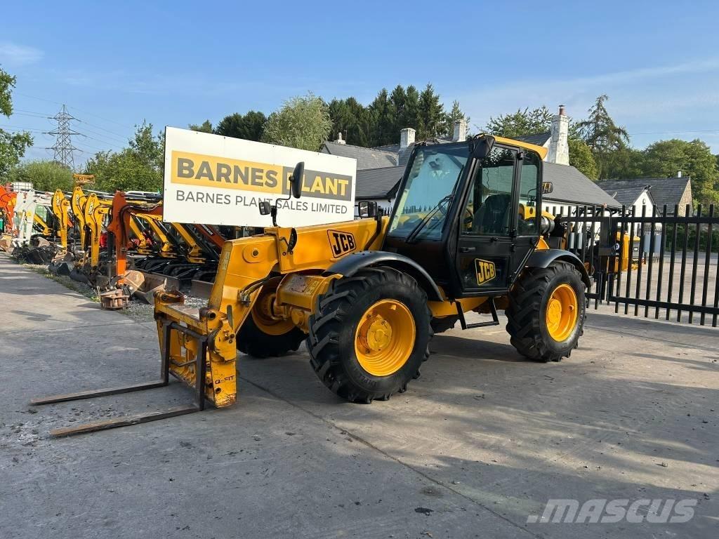 JCB 528 S Teleskopické manipulátory
