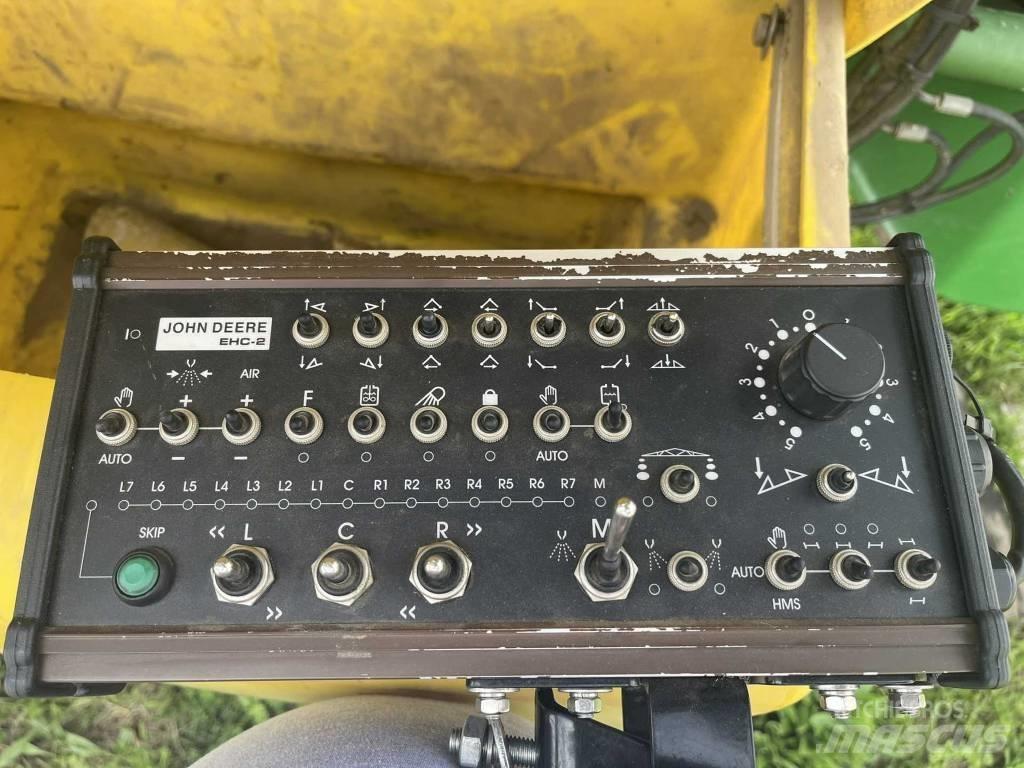 John Deere 840 i Tažené postřikovače