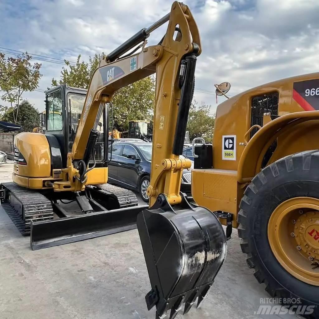 CAT 304 CR Pásová rýpadla