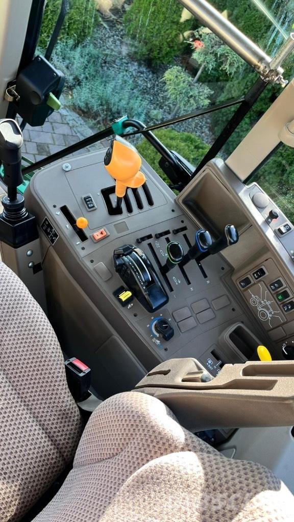 John Deere 6125 M Traktory