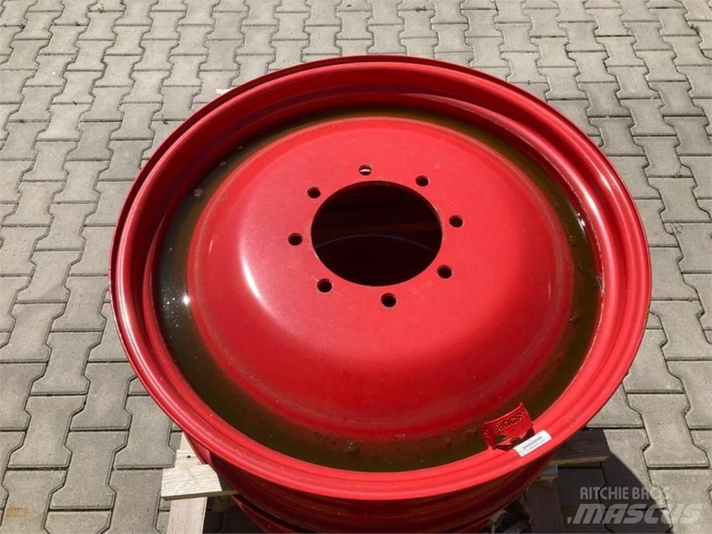 Fendt FELGEN11X32 Pneumatiky, kola a ráfky