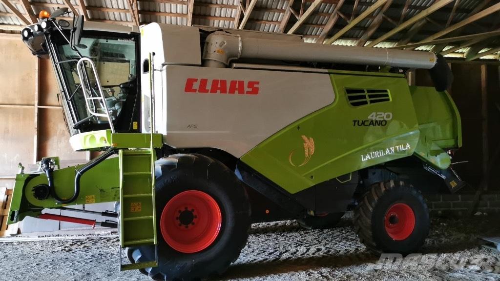 CLAAS Tucano 420 Sklízecí mlátičky