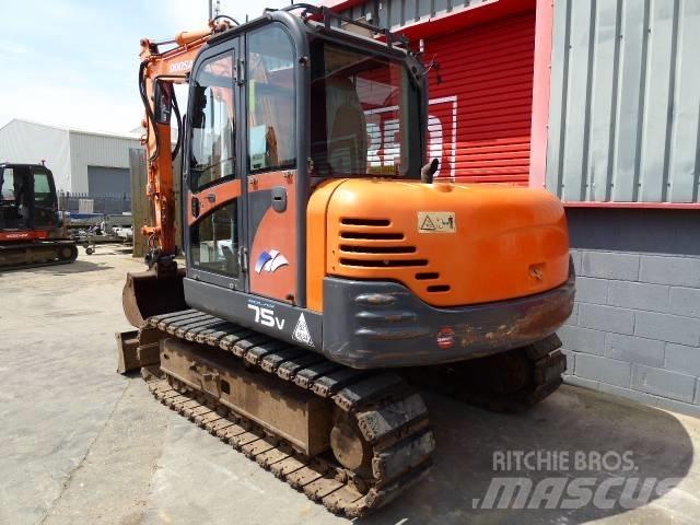 Doosan Solar 75 V Midi rýpadla 7t - 12t