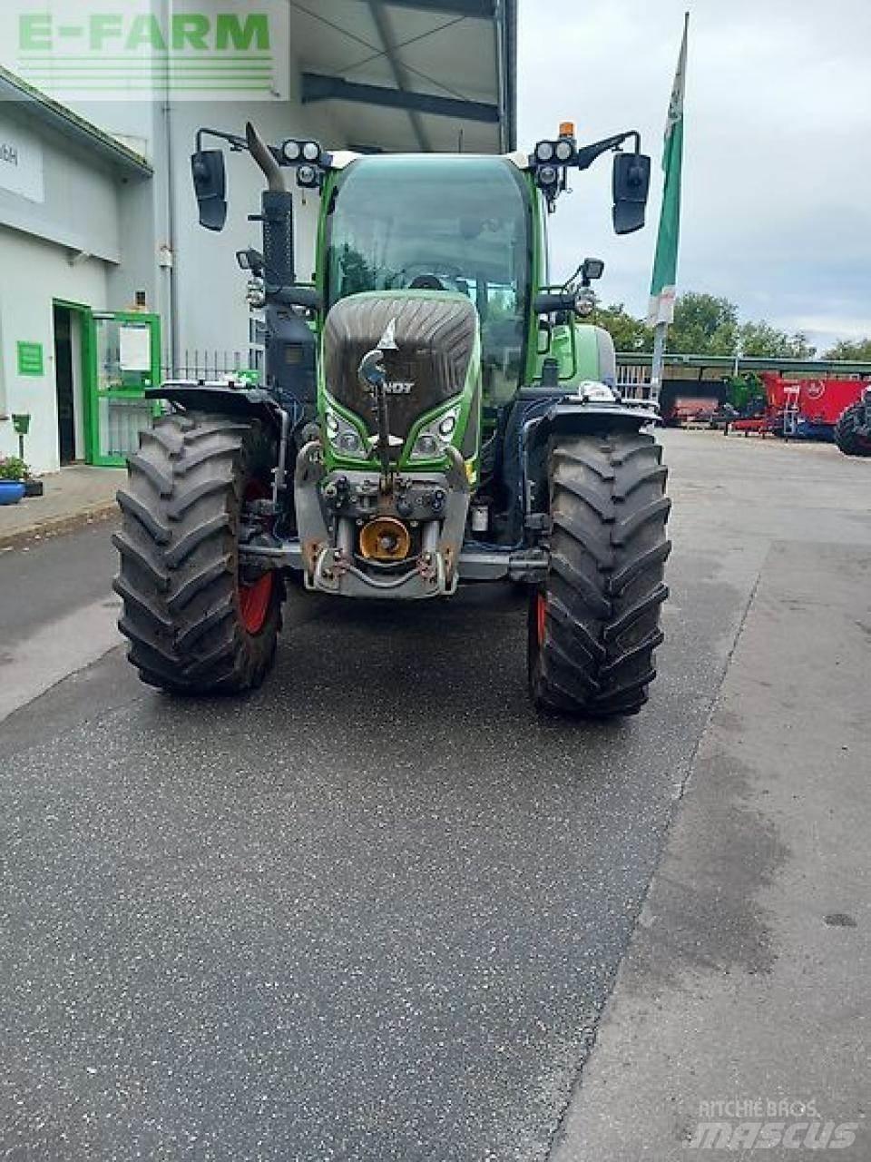 Fendt 724 vario s4 Traktory