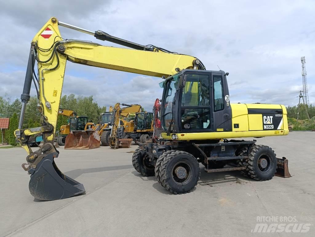 CAT M 322 D Kolová rýpadla