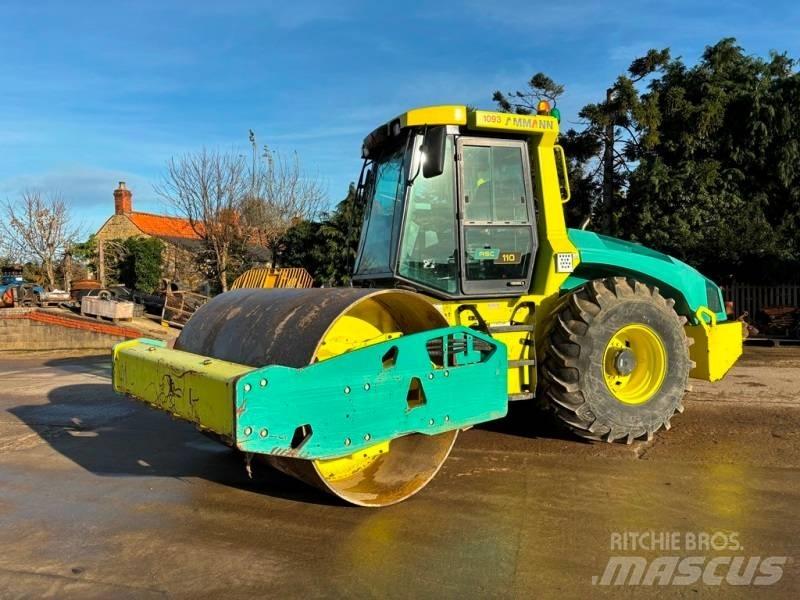 Ammann ASC 110 Tahačové válce