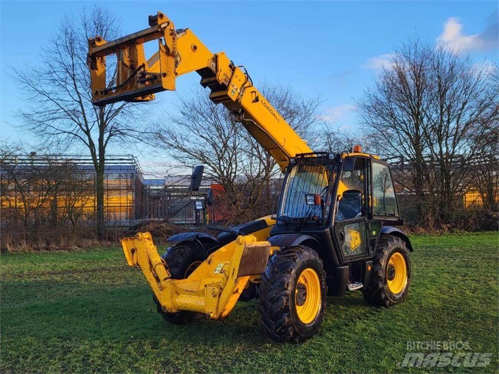 JCB 533-105 Teleskopické plošiny