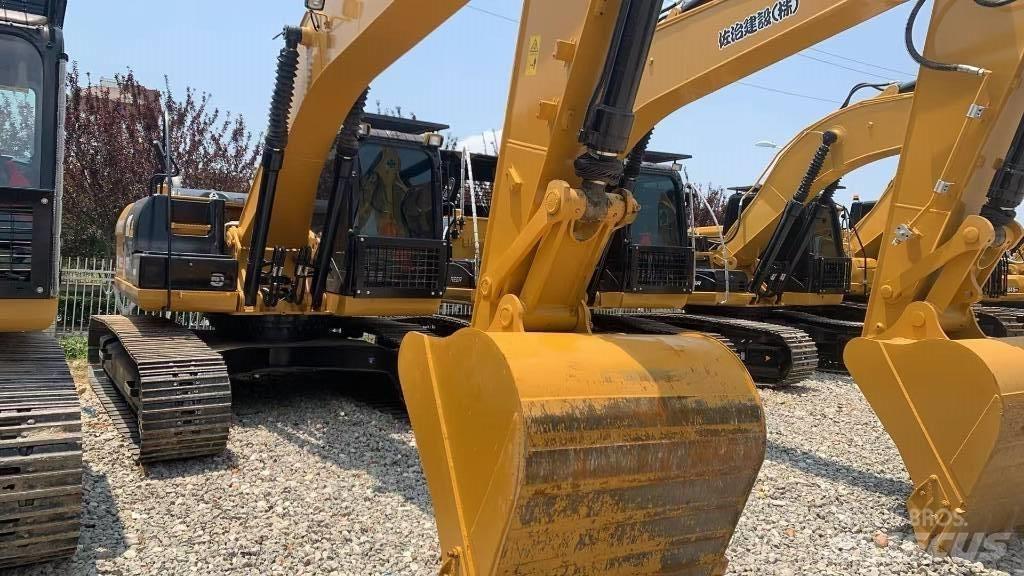 CAT 323 Pásová rýpadla