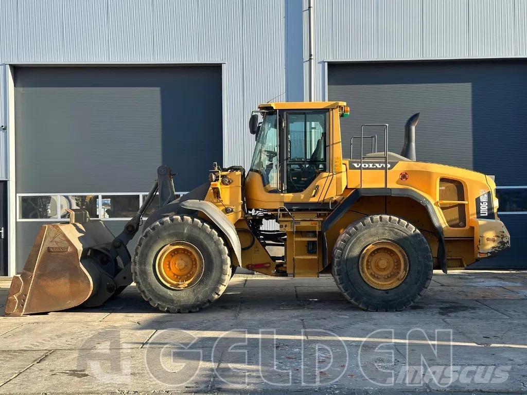 Volvo L110G Kolové nakladače