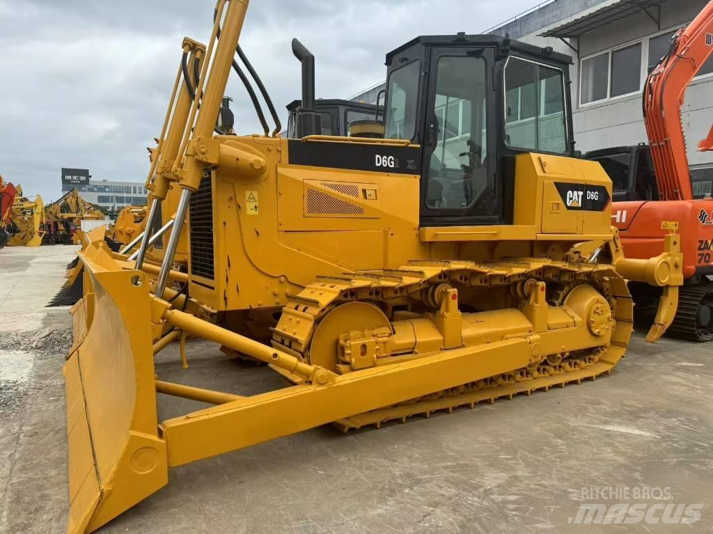 CAT D 6 G Pásové dozery