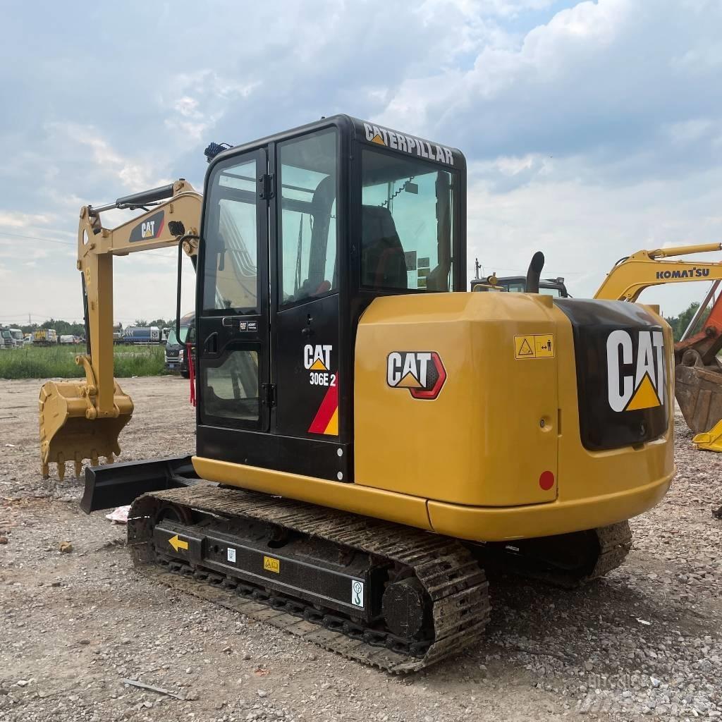 CAT 306E2 Mini rýpadla < 7t