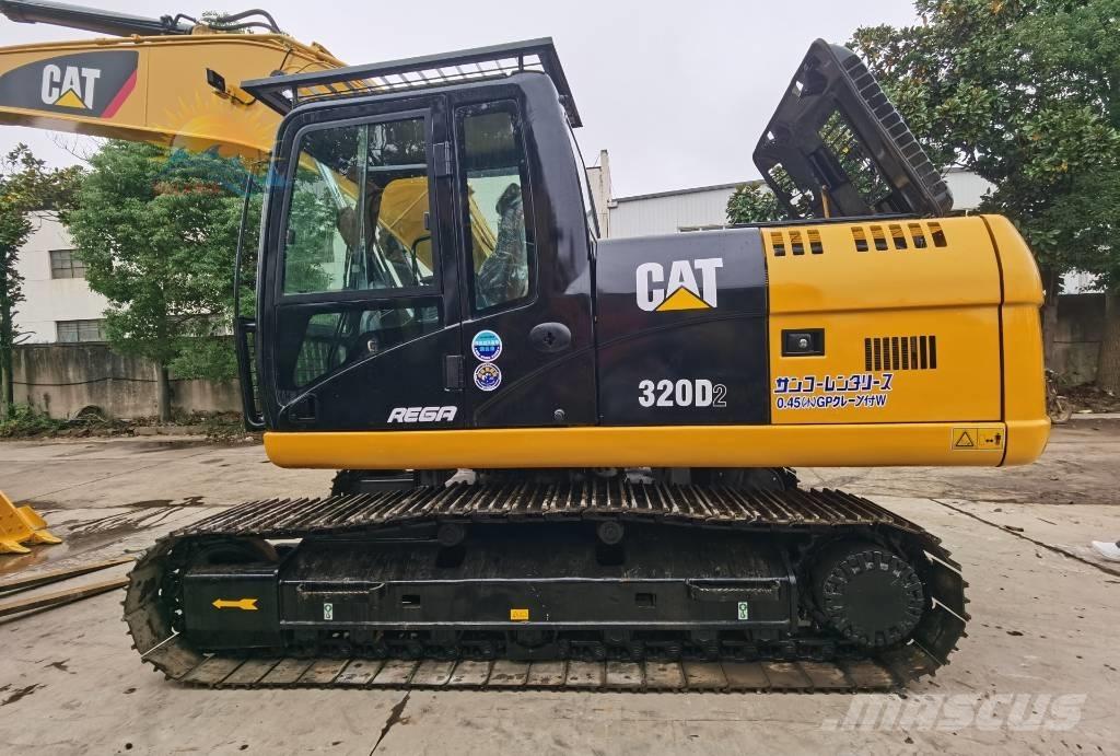 CAT 320d2 Pásová rýpadla