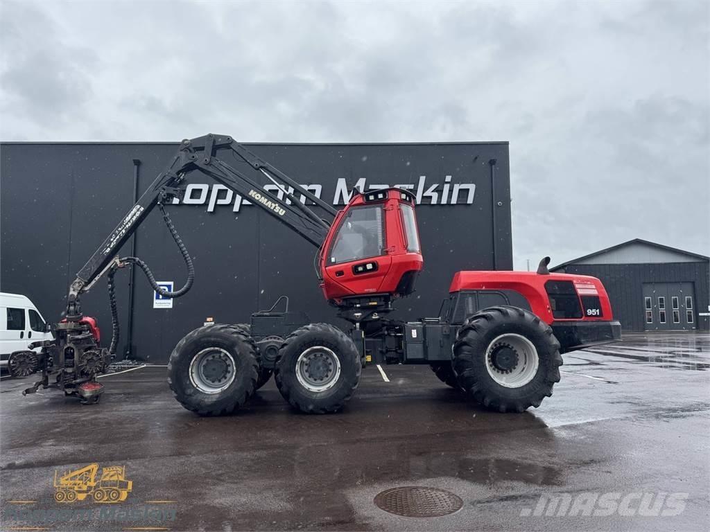 Komatsu 951 Harvestory