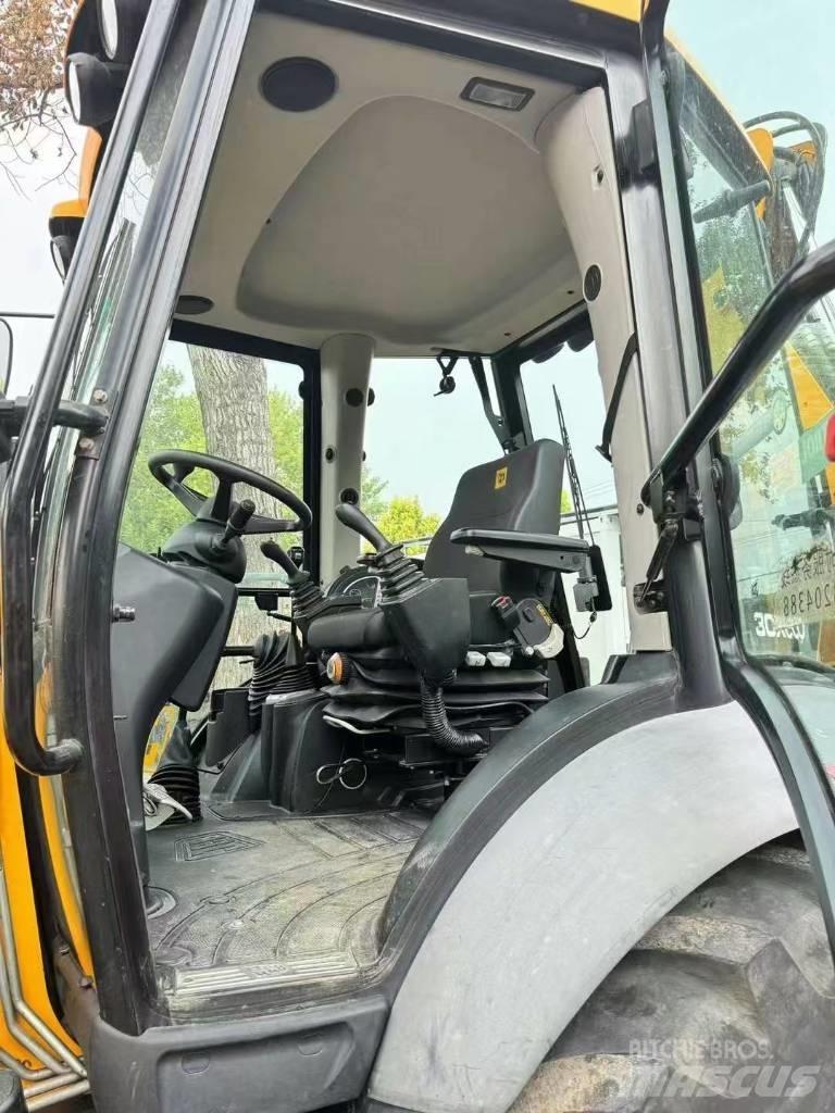 JCB 3 CX ECO Rýpadlo-nakladače