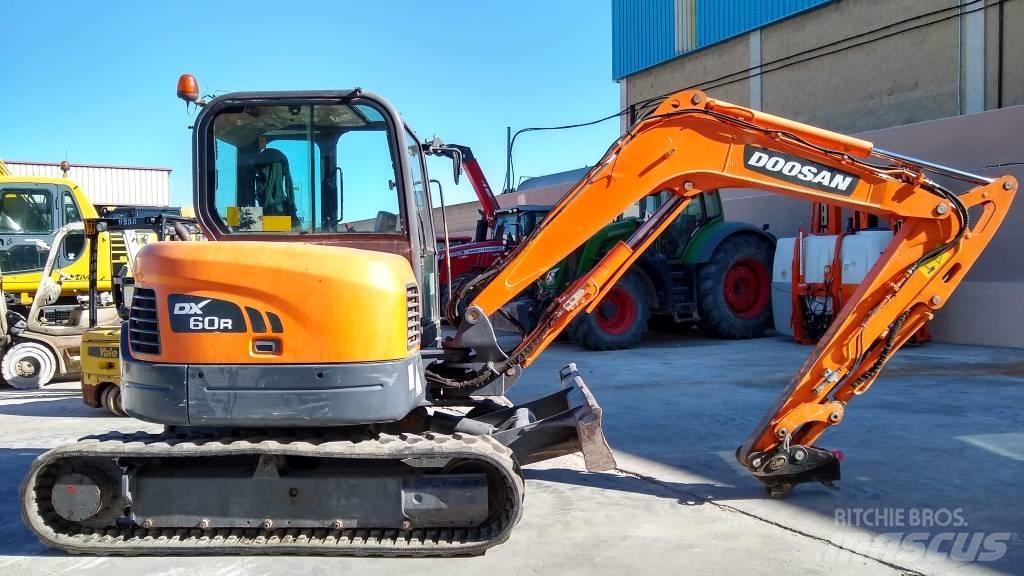 Doosan DX 60 R Mini rýpadla < 7t