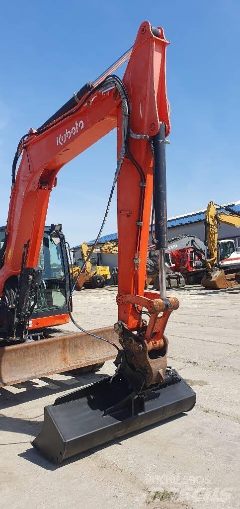 Kubota KX 080-4 Midi rýpadla 7t - 12t