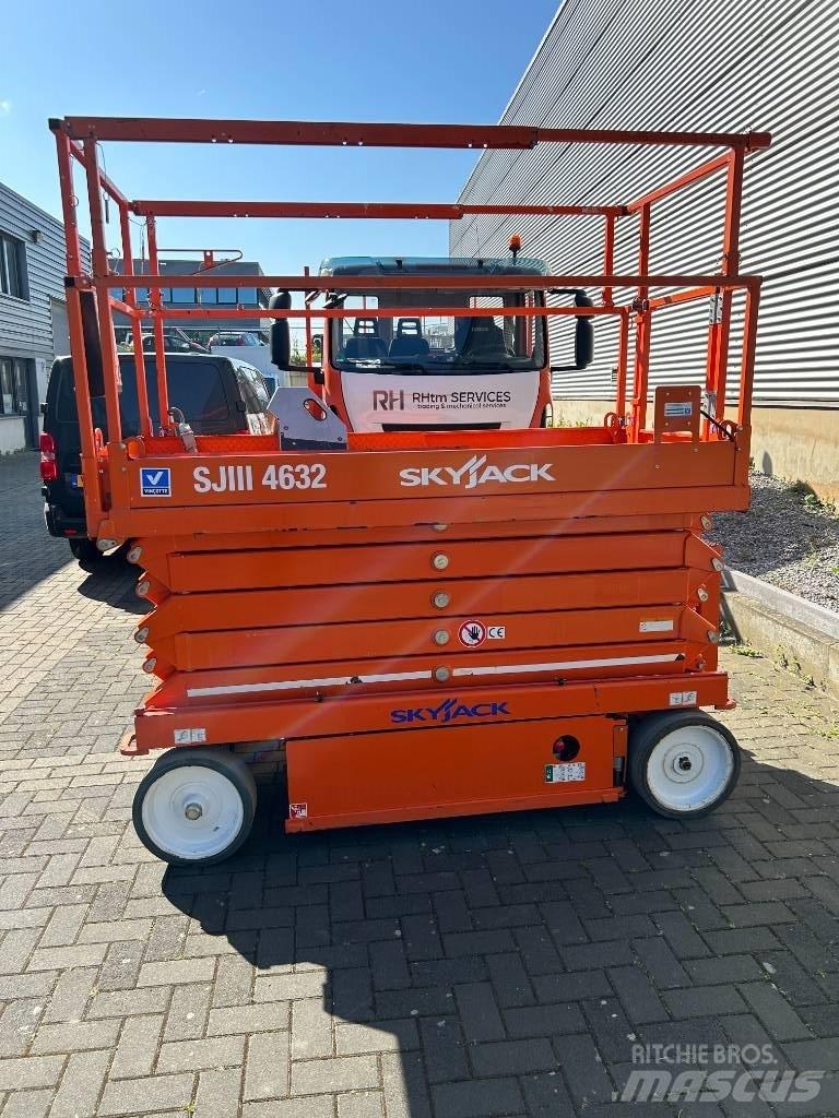 SkyJack SJ III 4632 Nůžková zvedací plošina