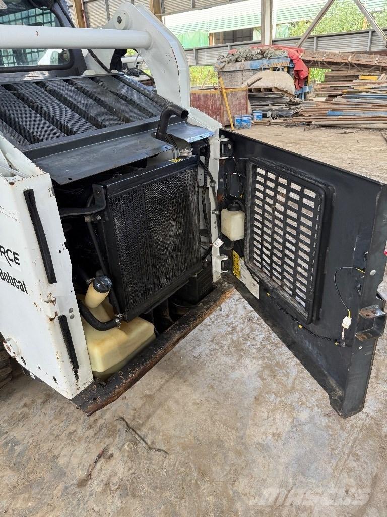 Bobcat S 18 Smykem řízené nakladače