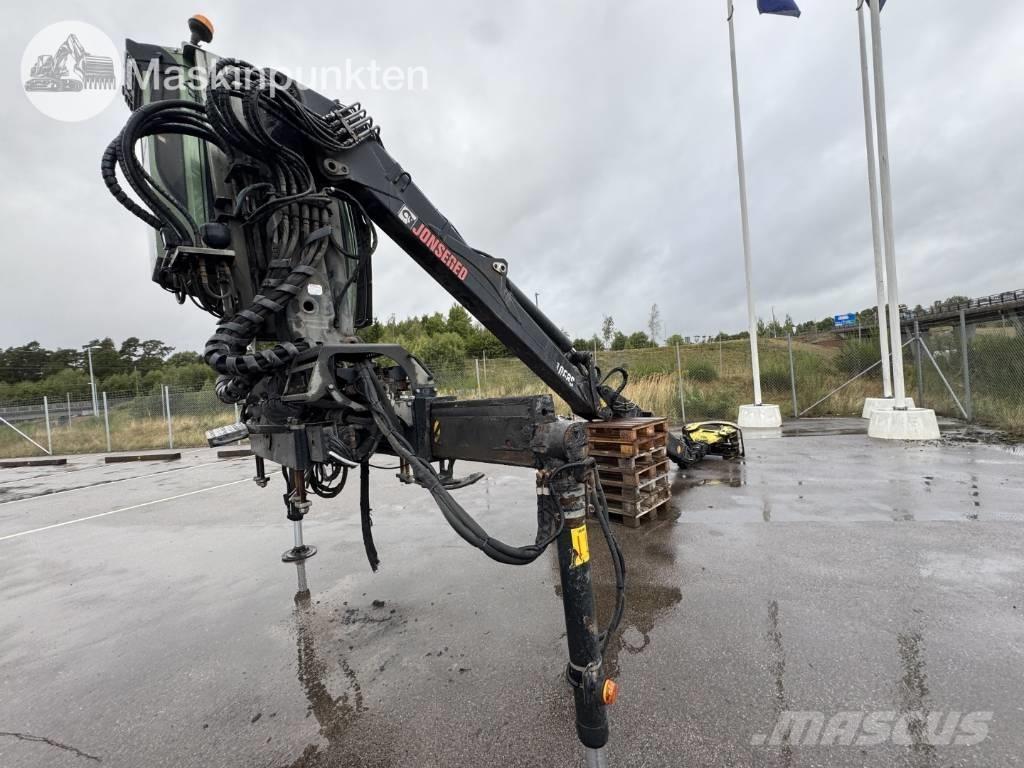 Jonsered J 1088 S Lesnické jeřáby