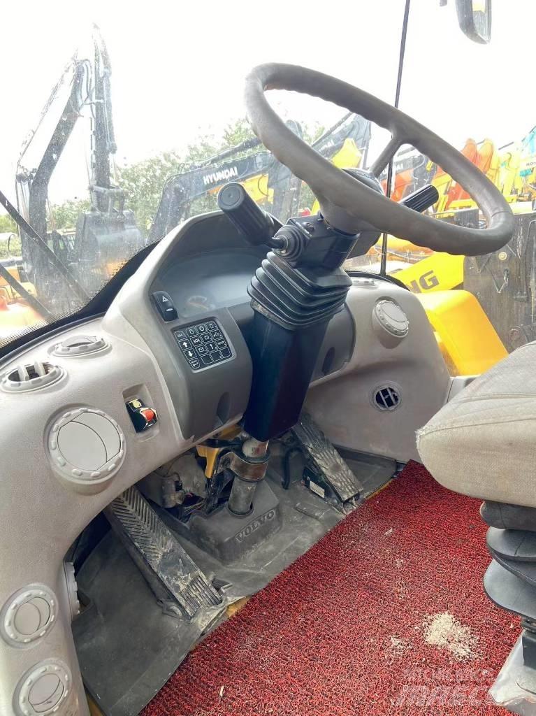 Volvo L 105 Kolové nakladače