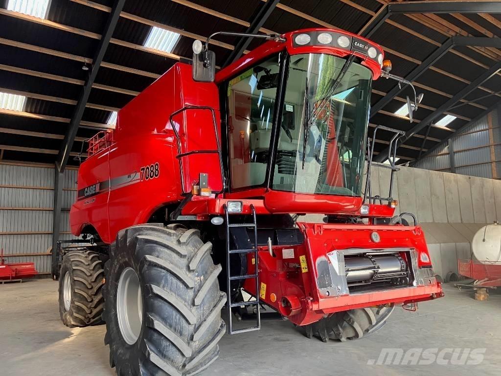 Case IH 7088 Sklízecí mlátičky