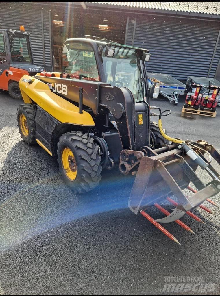 JCB 515-40 Teleskopické nakladače pro zemědělství