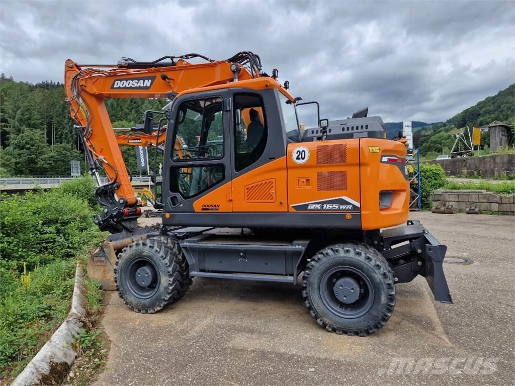 Doosan DX165WR-7 Kolová rýpadla