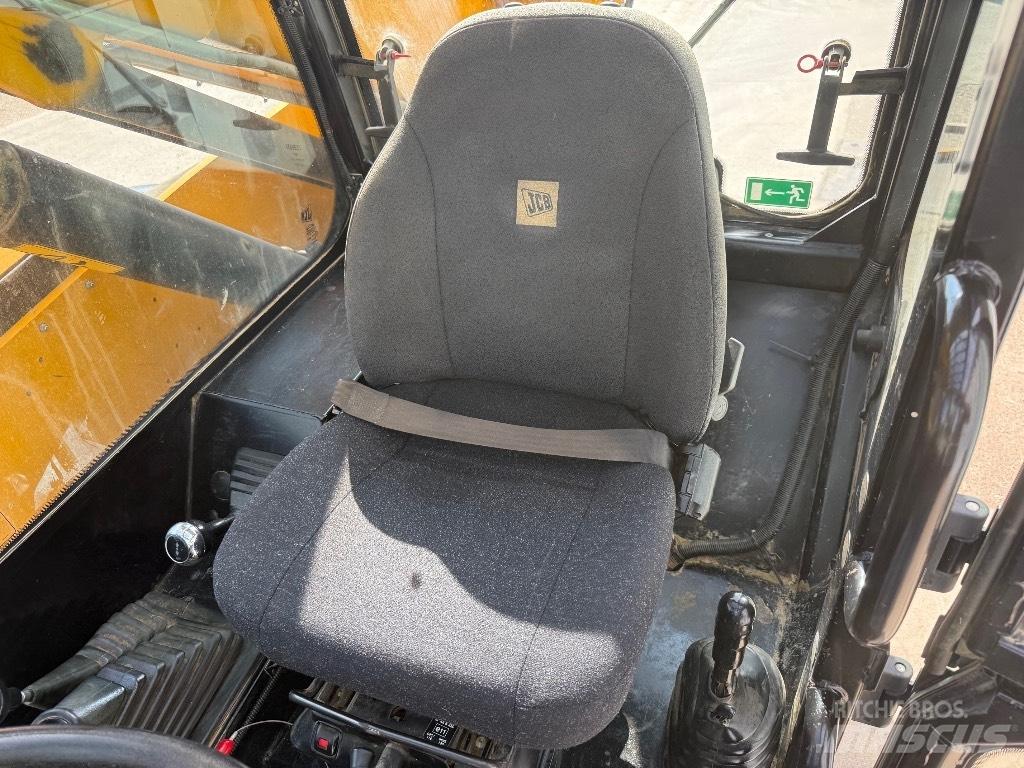 JCB 535-95 Teleskopické manipulátory