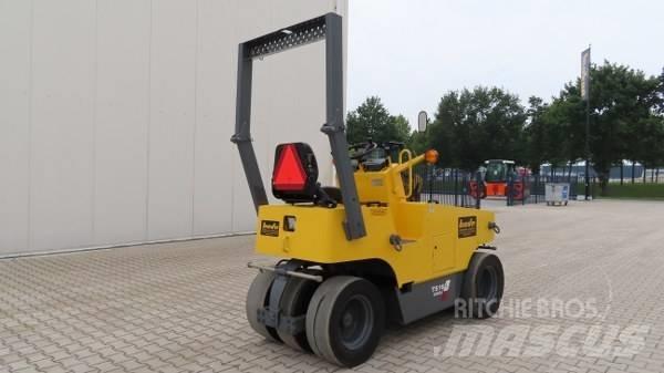 Sakai TS 160 Pneumatikové válce