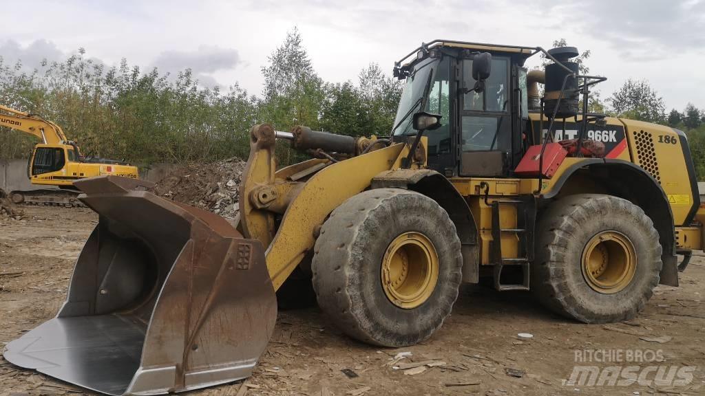 CAT 966 K Kolové nakladače