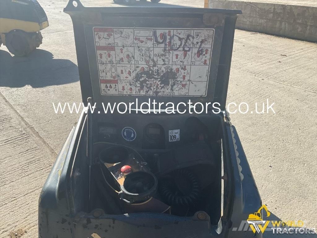 Bomag BMP 8500 Kompaktory