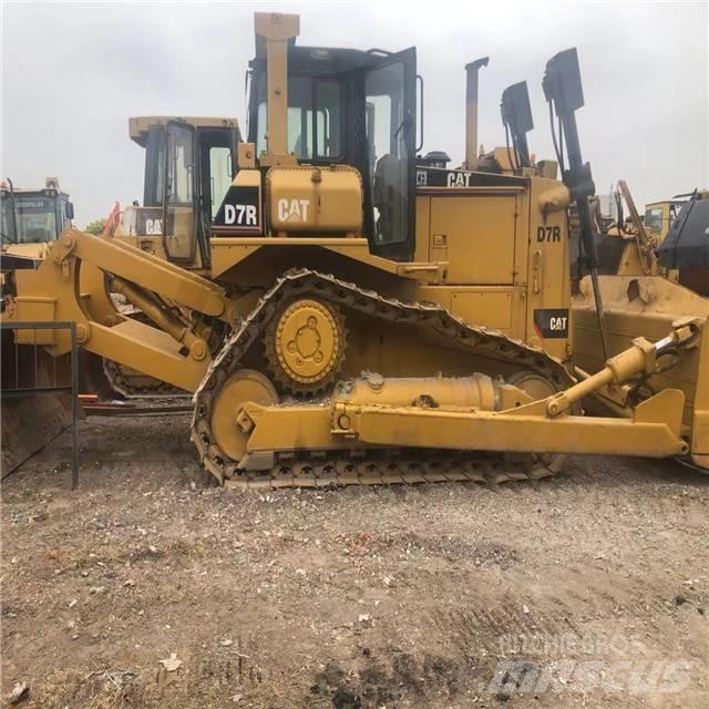CAT D 7 R Pásové dozery