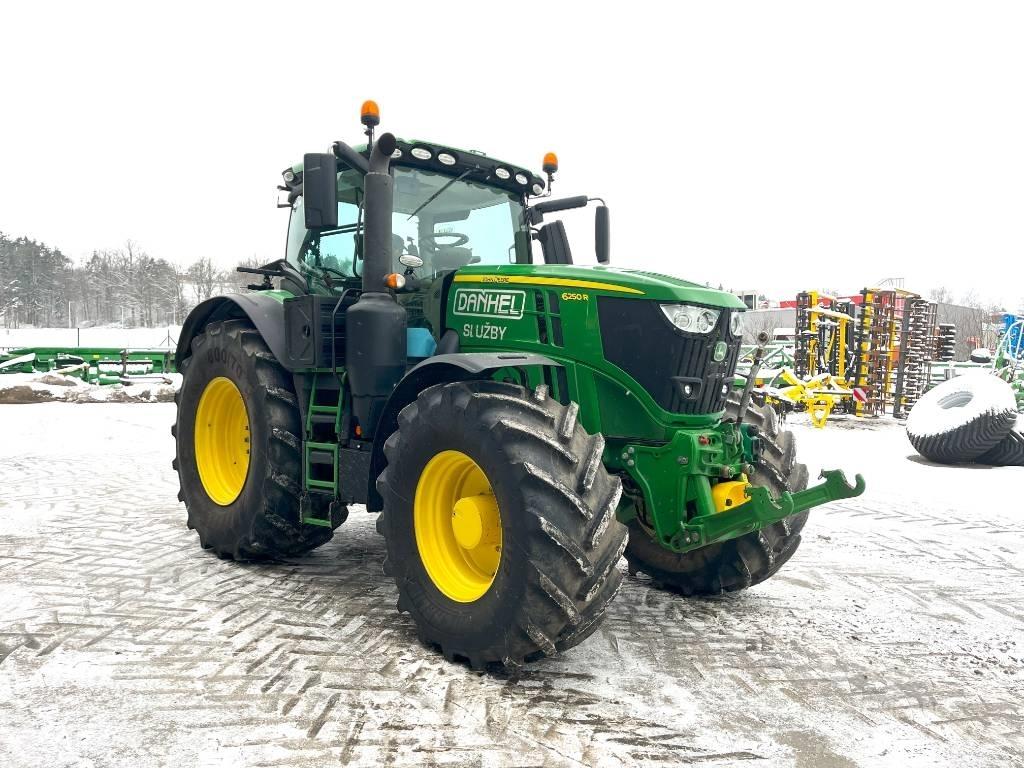 John Deere 6250 R Traktory