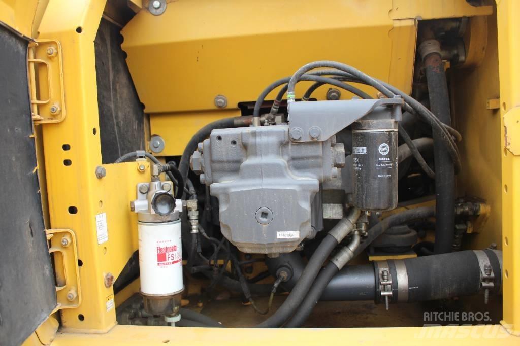 Komatsu PC 240 LC-8 Pásová rýpadla