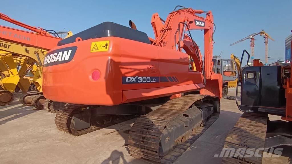 Doosan DX 300 LC Pásová rýpadla