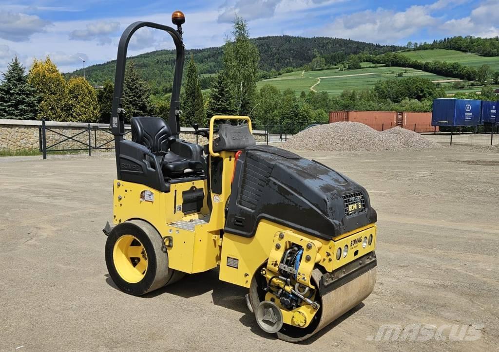 Bomag BW 100 ACM-5 Kombinované válce