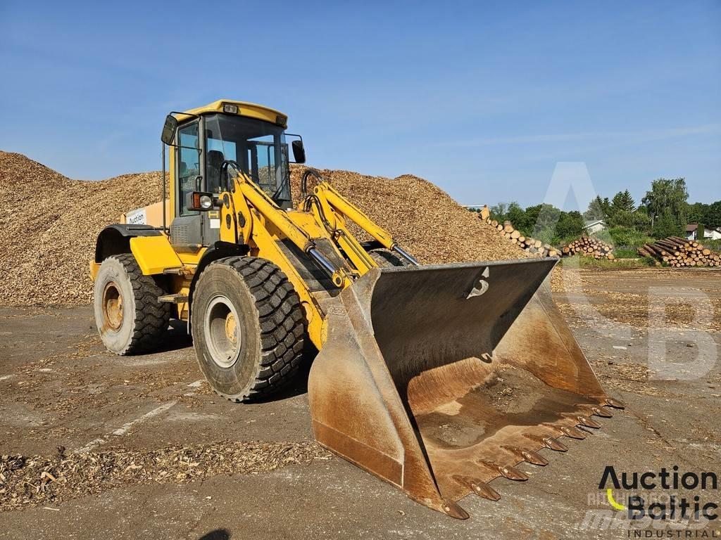 JCB 426 HT Kolové nakladače