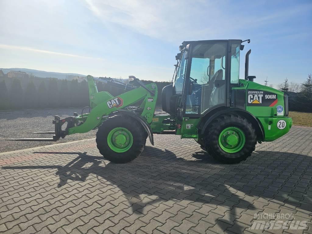 CAT 906 M Kolové nakladače