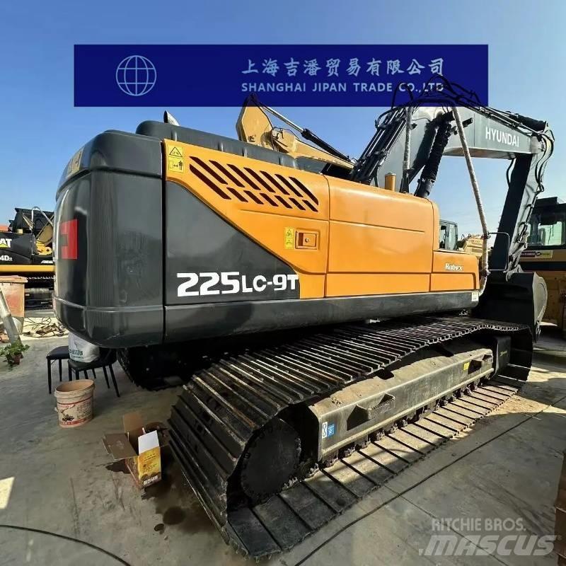 Hyundai R225 Pásová rýpadla