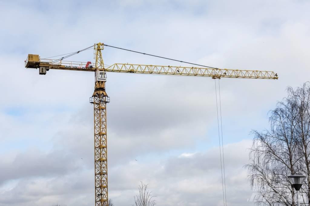 Liebherr 120HC Stavební jeřáby