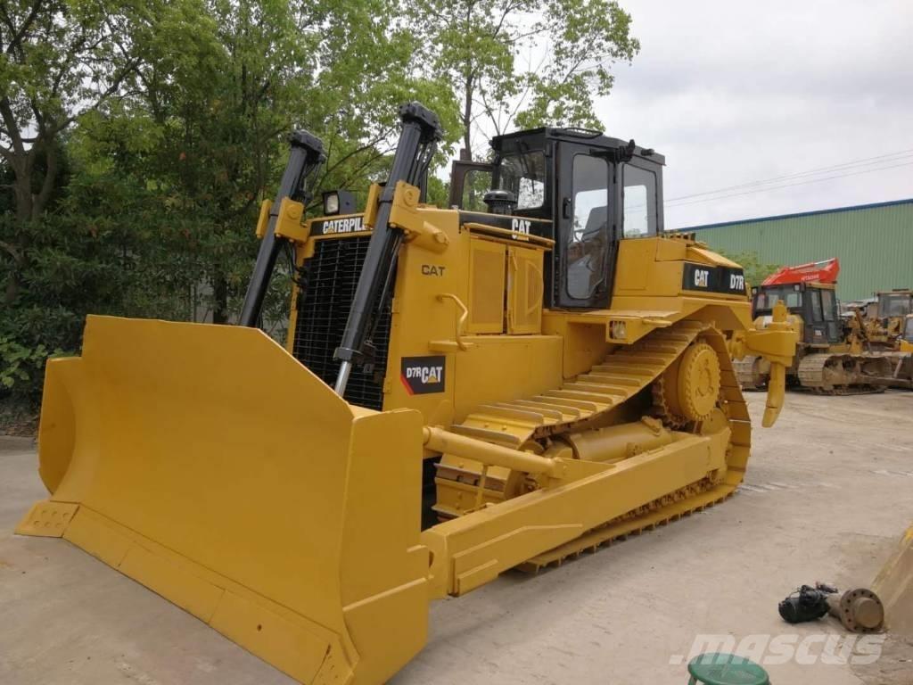 CAT D 7 R Pásové dozery